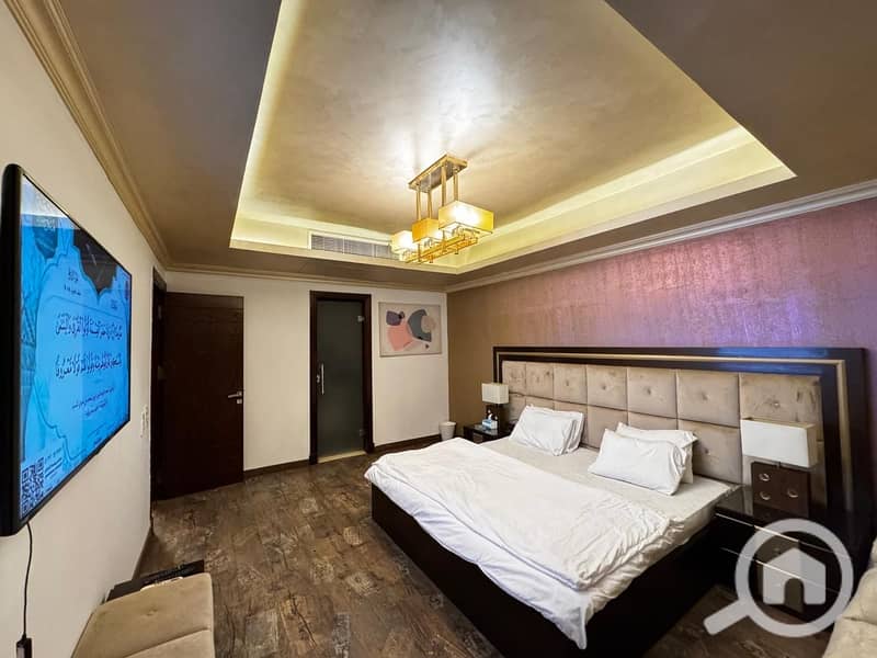 27 0916b6c9-63e5-4ead-a835-6a48f6a6f96e. jpeg