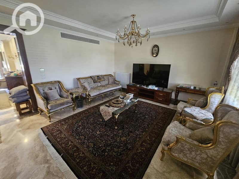 5 c09b7035-db07-4e45-9945-a00d7c0f1971. jpeg