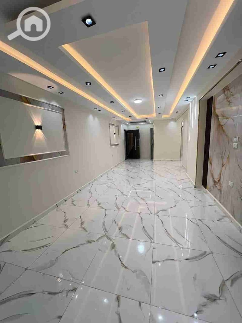 1000473901. jpg 1000473901. jpg