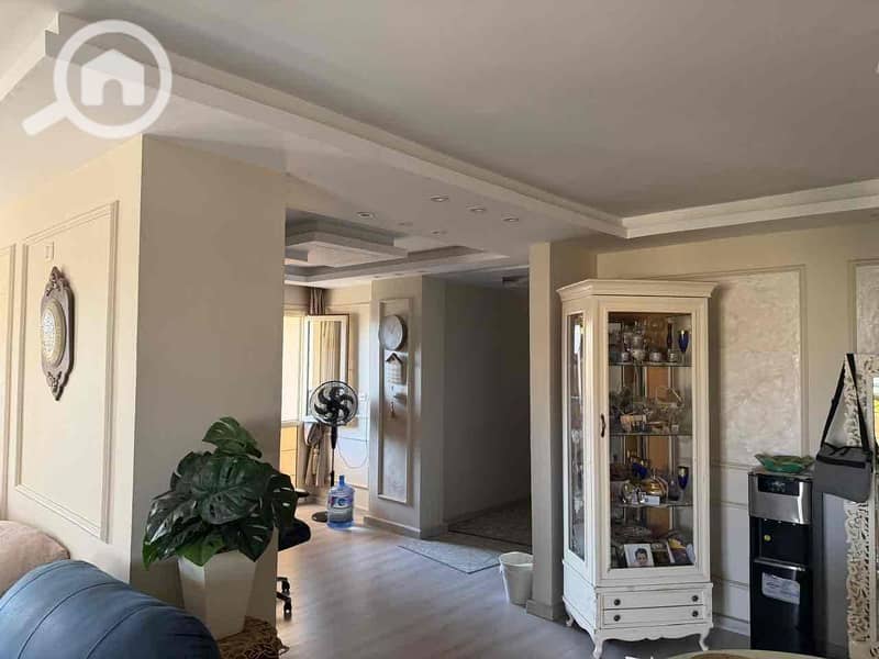 12 26ca8f95-f2e1-4ece-a6c2-692e8932444c. jpg