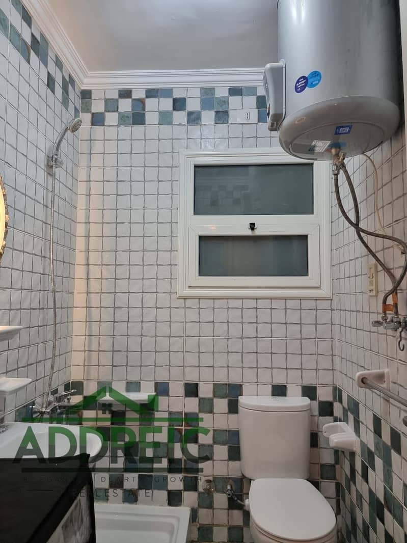 43 WhatsApp Image 2025-12-03 at 14.23. 53 (1). jpeg