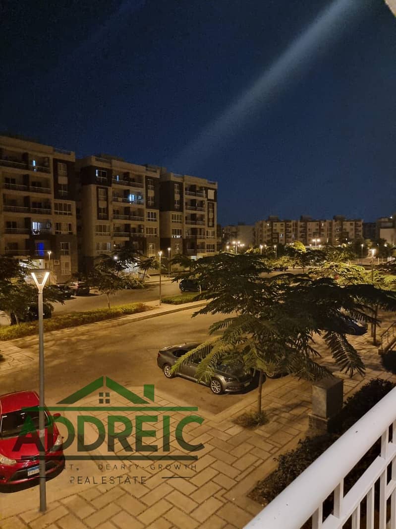 50 WhatsApp Image 2025-12-03 at 14.23. 57 (1). jpeg