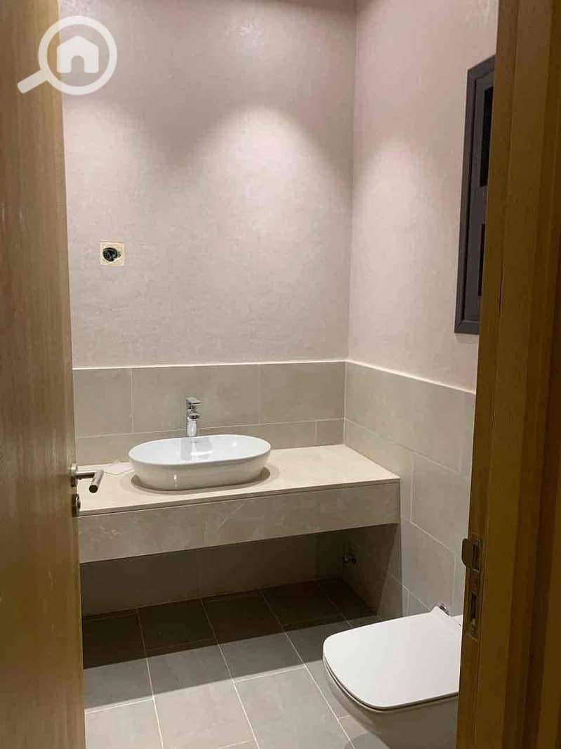 5 6121e684-c43b-4a03-91ff-bc7bae421175. jpg