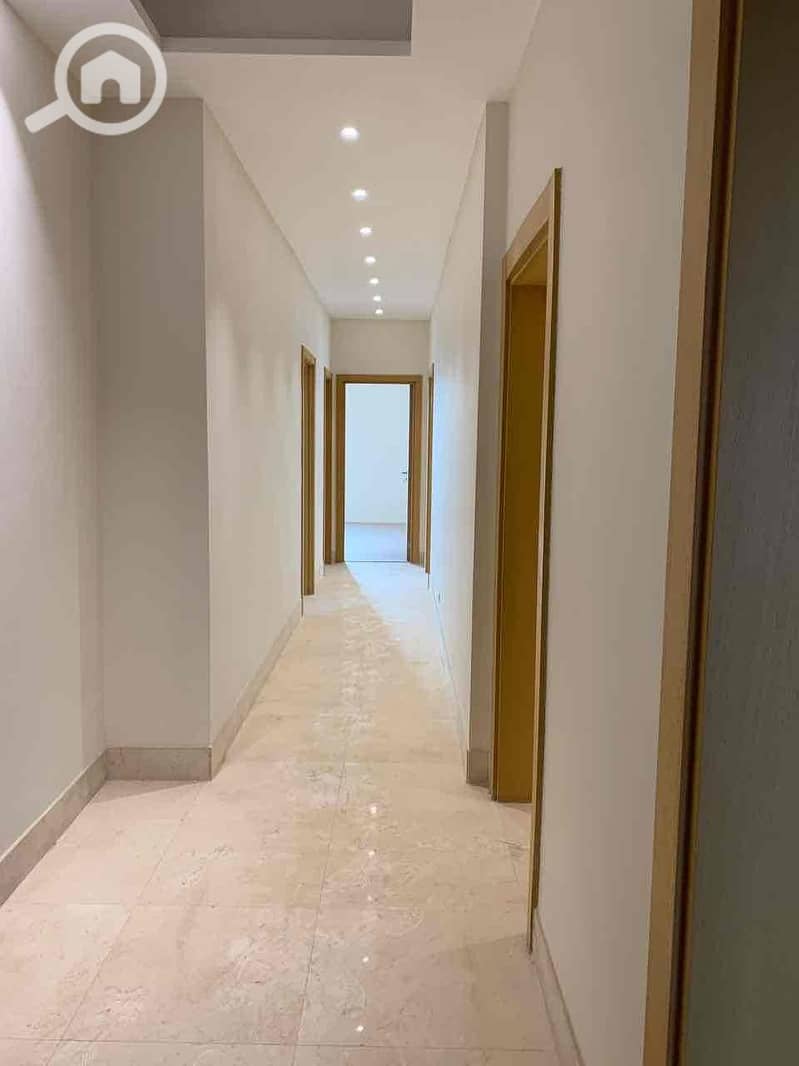 10 8472986a-6694-4c39-838f-191c2483ee7b. jpg