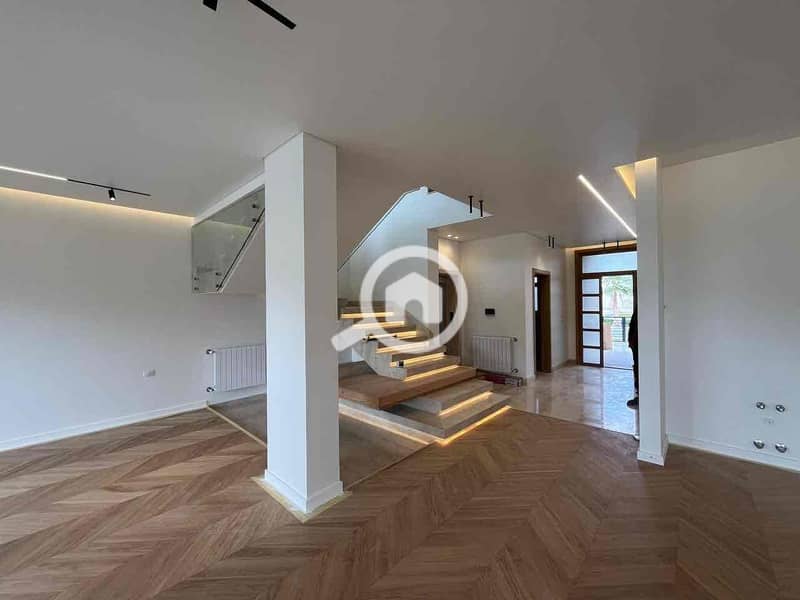 2 f9b52889-295c-4b9f-b13d-299b29059994. jpg