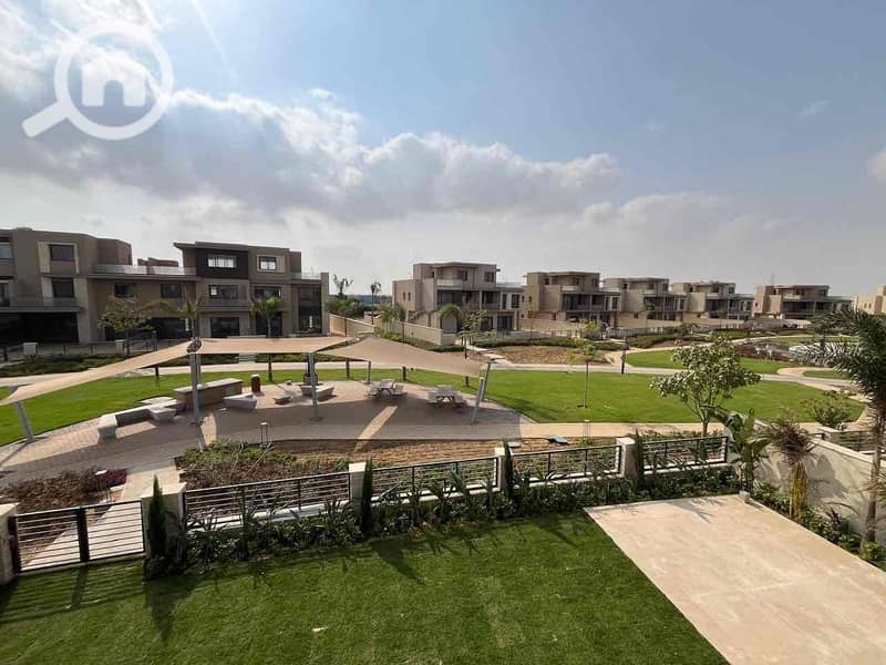 14 c5e885a5-29f0-49f2-a7d3-9c0c6b82541d. jpg