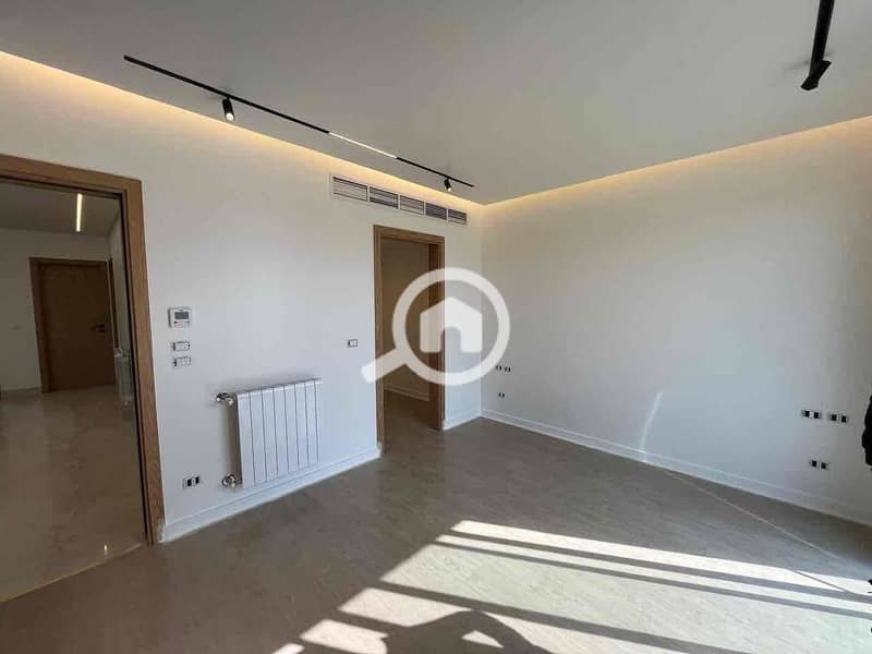 16 89f60031-f760-4c35-abfc-55a19098e841. jpg