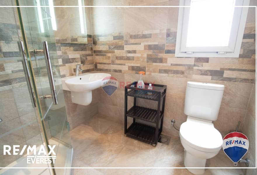 10 fa6398f4-441a-4405-a8eb-4df1084ed439. jpg