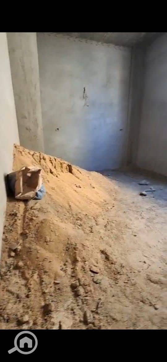 2 WhatsApp Image 2025-12-11 at 09.53. 46 (1). jpeg