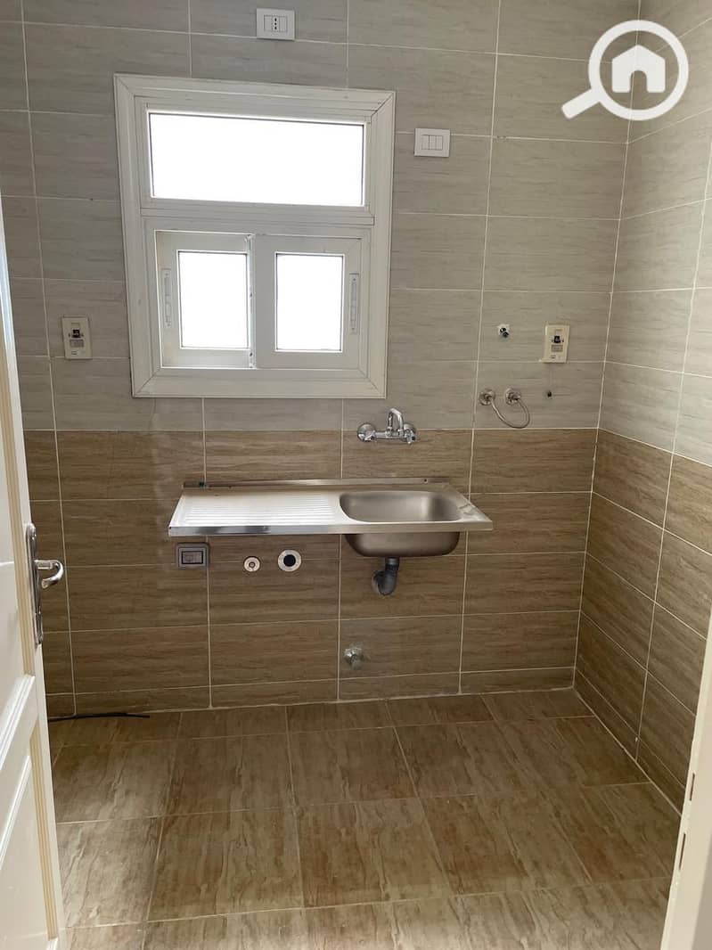 6 1ce3f21d-ea63-493b-bd9d-3599ec56e197. jpg