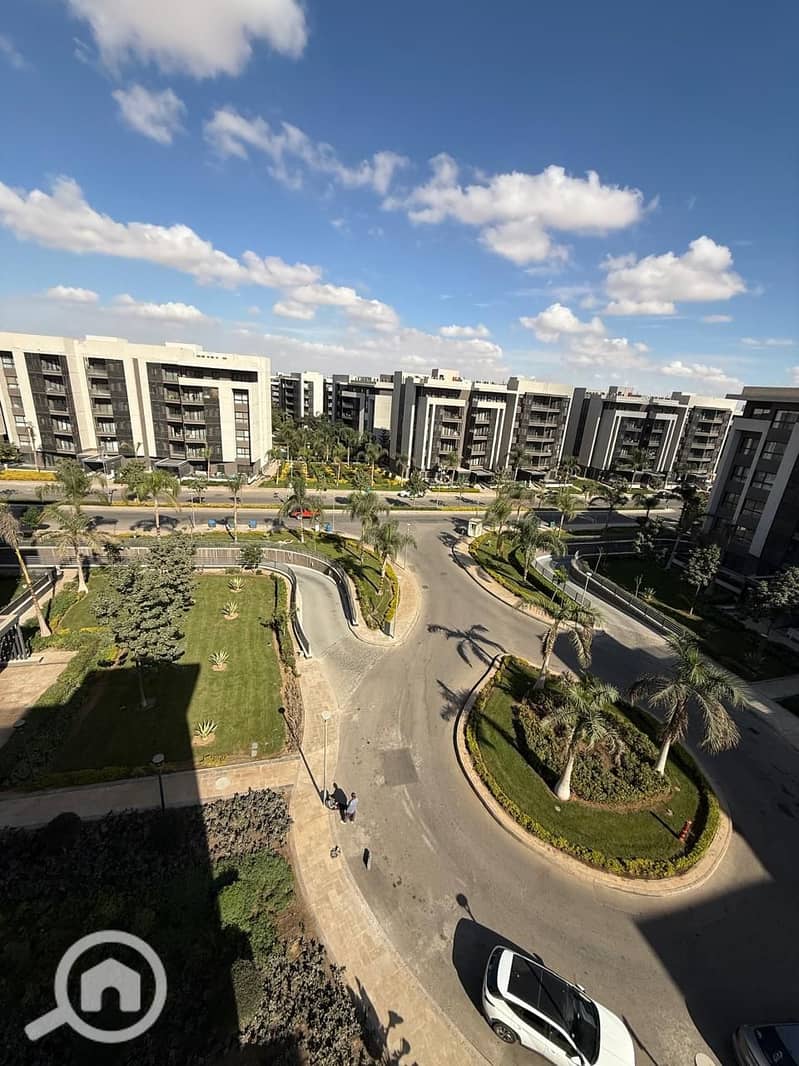 2 162668e4-08aa-414f-8cce-604654b9f533. jpg