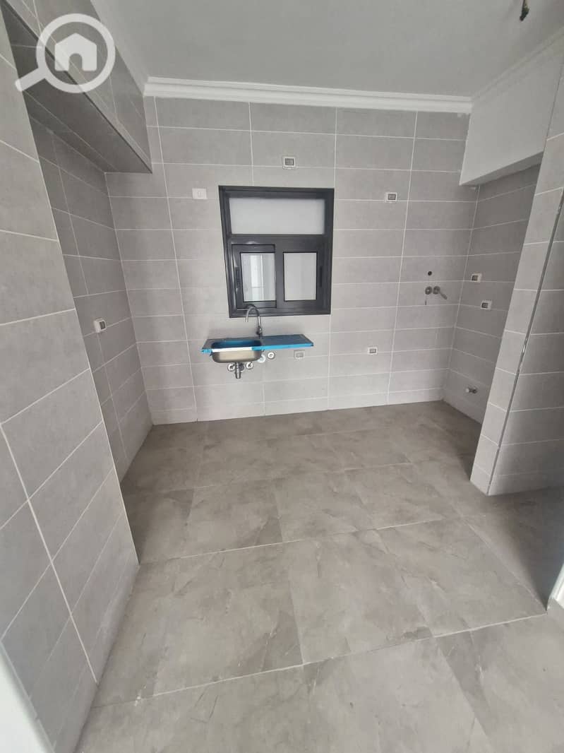 6 8fd5688a-d199-46d6-89c9-8a3bb78860c9. jpg