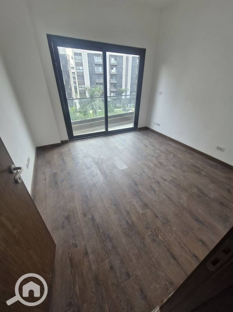 12 f3465c3e-5f87-47a6-a4c2-f6080313070e. jpg