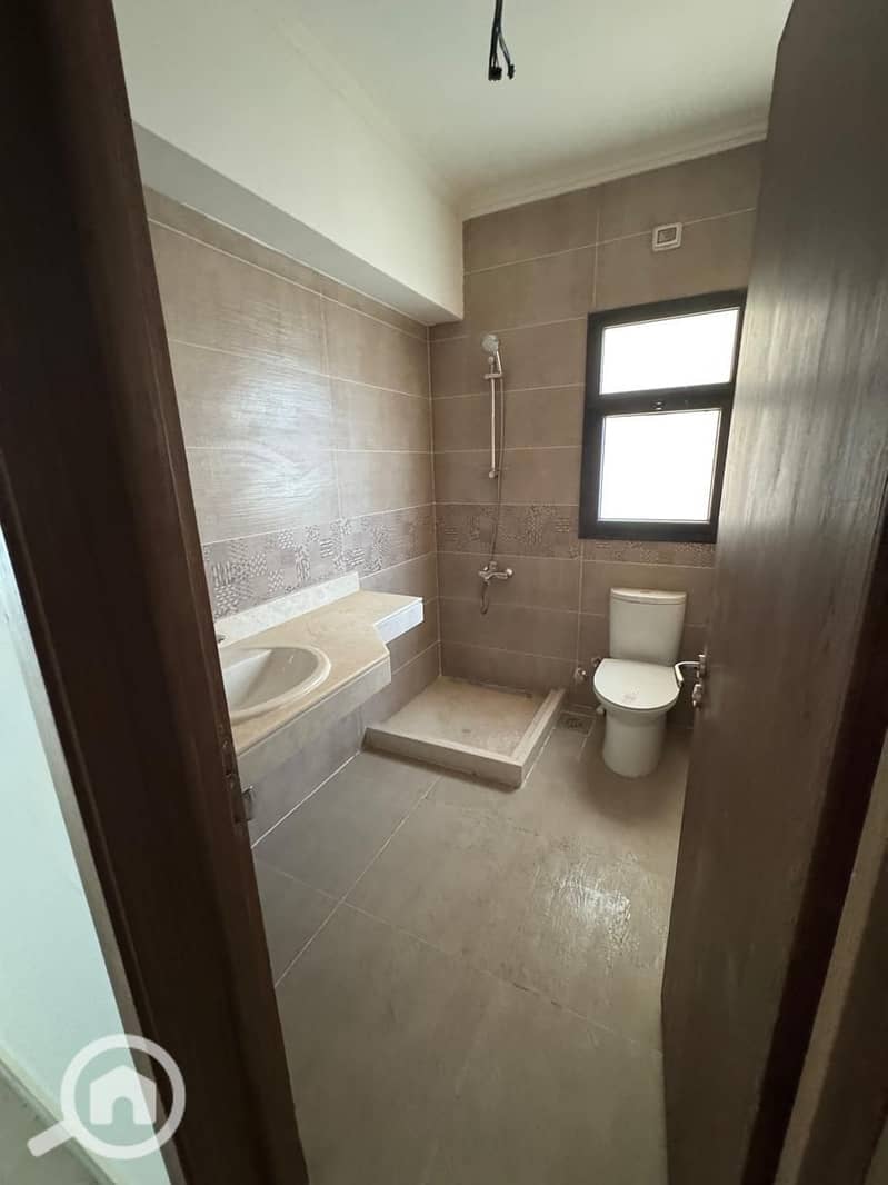 5 6225d02d-61bb-40a9-9feb-ca03adcfbdcf. jpg