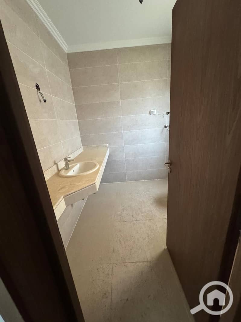 6 3cc27ba9-eba9-41e4-8282-f4eab1788dd1. jpg