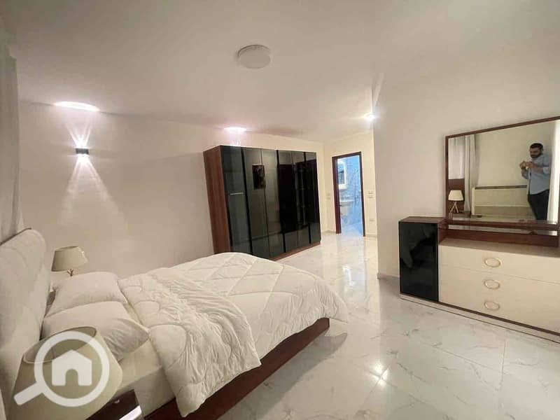 8 825952fb-b88a-476a-bbce-4737d26343ff. jpg