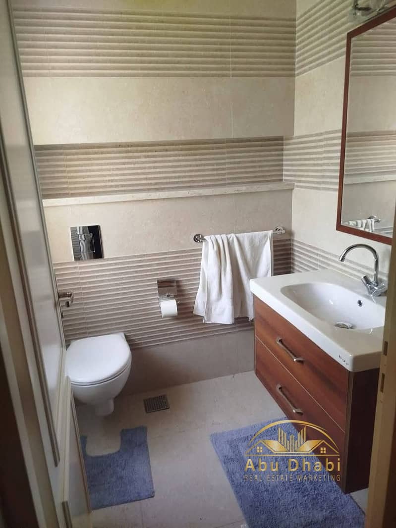 6 598554957_4226558684268831_1839621105999087035_n. jpg