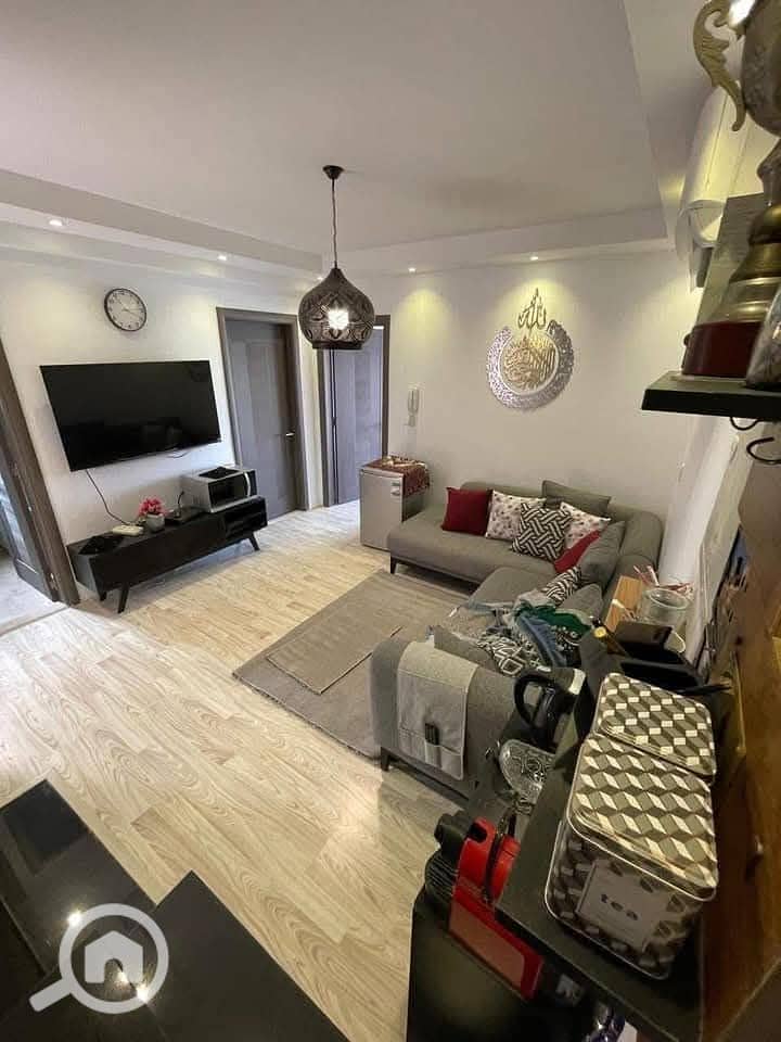 4 57e3d654-e2c8-4d3b-bf32-0bc8e42af241. jpeg