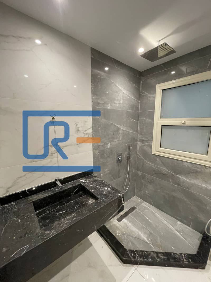 2 WhatsApp Image 2025-12-10 at 11.58. 48_01be1380. jpg