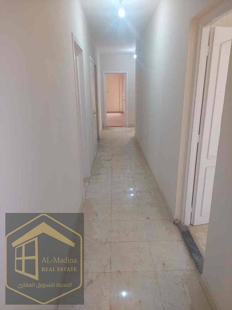 11 c4220add-3aa3-45b2-891d-f0cc6cdb4587. jpg