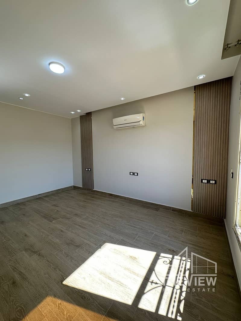 10 WhatsApp Image 2025-12-11 at 10.35. 27_130c1306. jpg