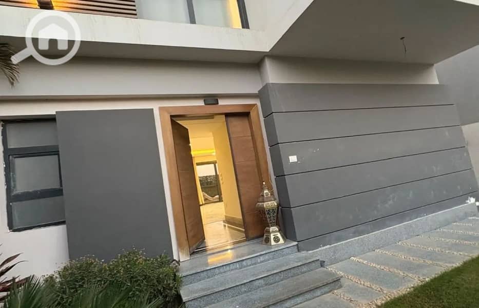 4 7470113-2b6d4o_1400x900. jpg