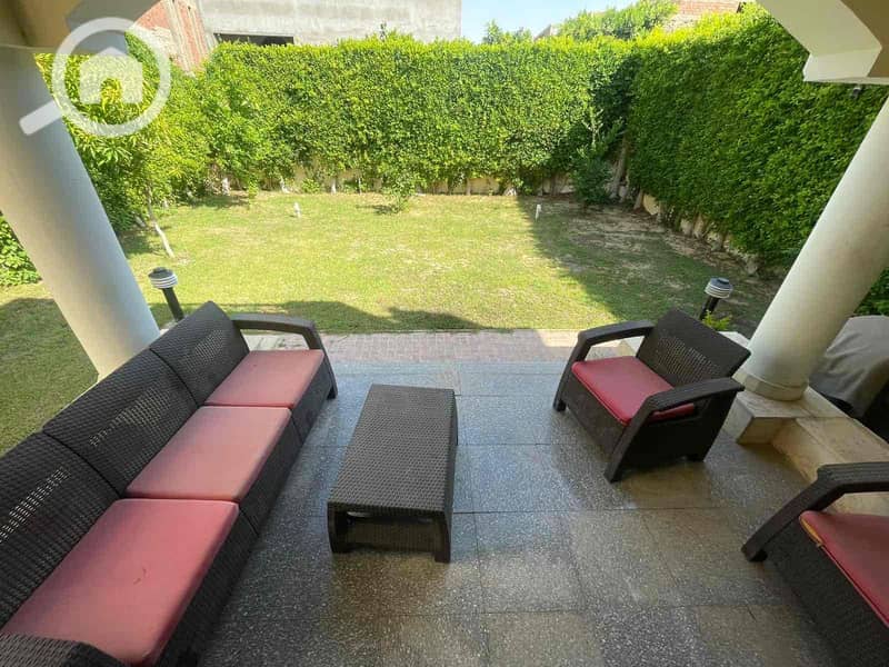 2 8ecf27b9-e432-4404-a7d2-0552a2a7ca73. jpg