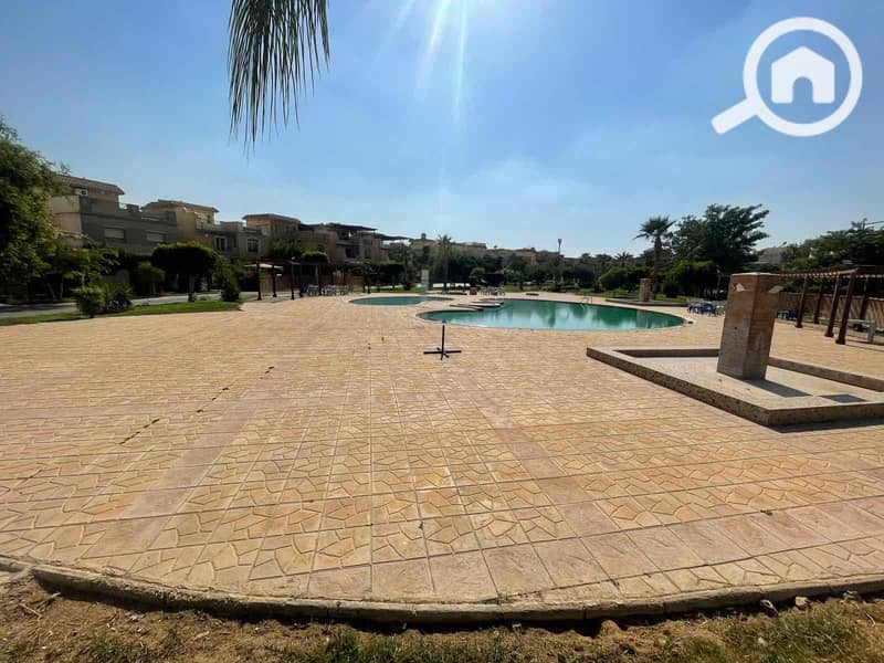 13 404b8117-d926-4447-8197-c0309471ce86. jpg