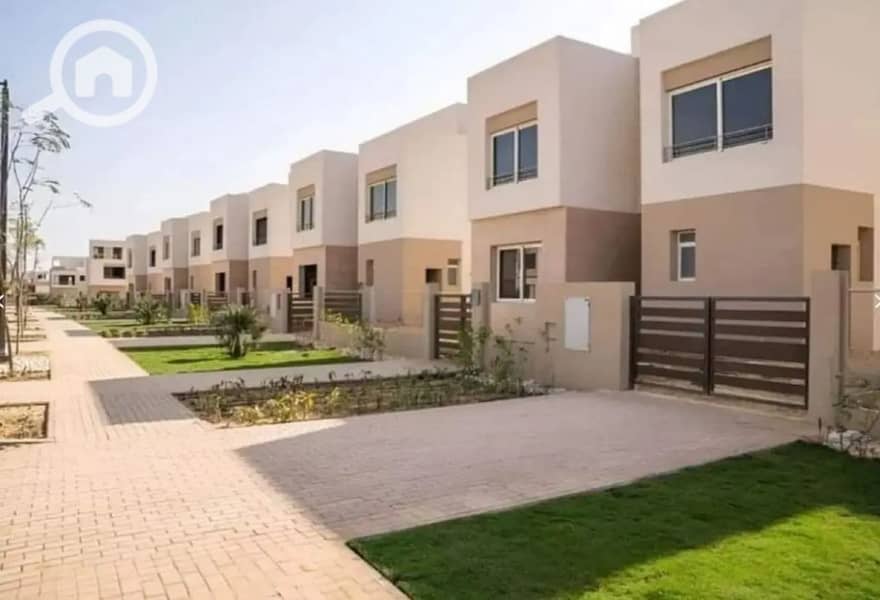 2 67c6c8c0a4fc444f8cd052691721dd5a. jpg