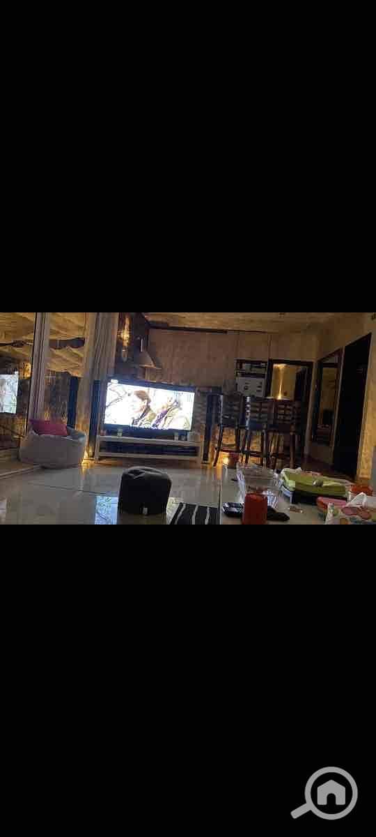 4 723f5d08-8299-456f-adcf-683bf88c860a. jpg