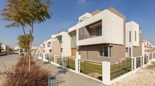 تاون هاوس 3 غرف نوم للبيع في القاهرة الجديدة، القاهرة - WhatsApp Image 2025-12-08 at 12.20. 39 PM (1). jpeg تاون هاوس 3 غرف نوم للبيع في القاهرة الجديدة، القاهرة - WhatsApp Image 2025-12-08 at 12.20. 39 PM (1). jpeg