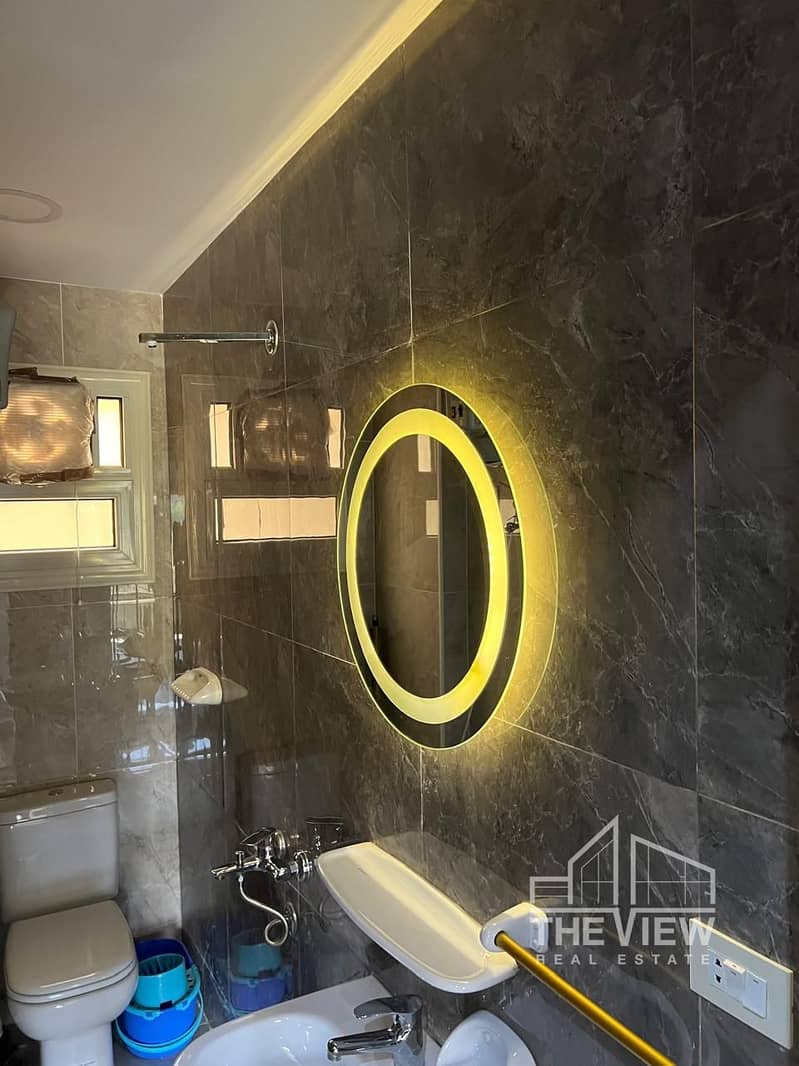 2 WhatsApp Image 2025-10-07 at 18.01. 45_eeeca2bd. jpg