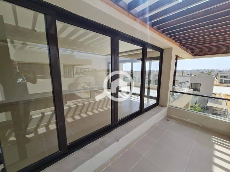 3 423671656_392987396738678_4379307164003857647_n. jpg