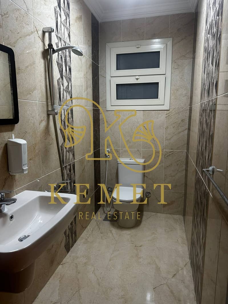 7 WhatsApp Image 2025-12-09 at 15.10. 11_297a365a. jpg