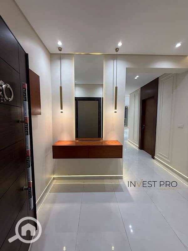 4 WhatsApp Image 2025-12-10 at 10.55. 31 PM (1)_600x800. jpg