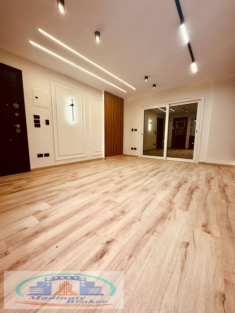 9 d455a64a-8c76-4577-9304-c1527a714ab2. jpeg