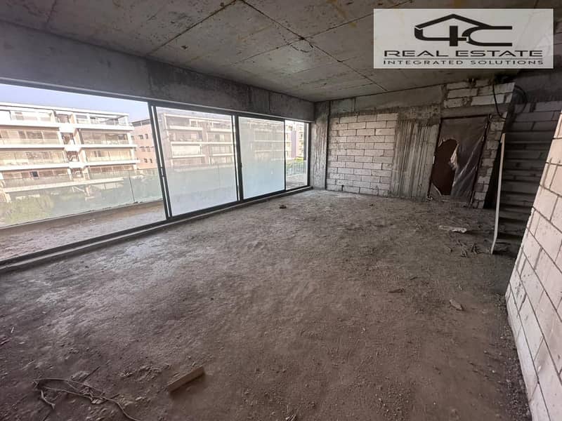 4 WhatsApp_Image_2025-07-02_at_21.54. 44_8b69589c. jpg