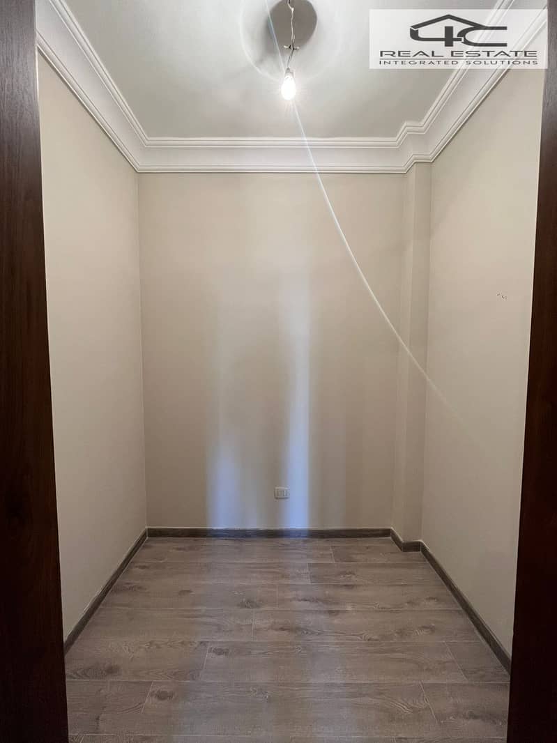 5 547c696e-5dbc-45a9-a028-8f12c8567b47. jpg