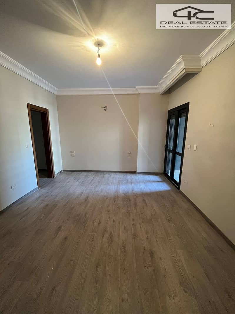 6 29b71f3d-8ca6-4f2d-9edf-59de65ba8763. jpg