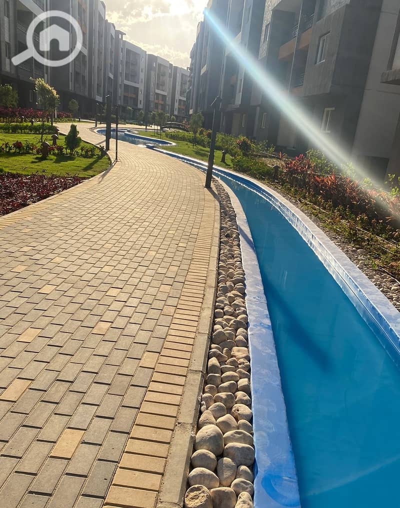 8 WhatsApp Image 2025-12-10 at 13.27. 04_ad5964f6. jpg