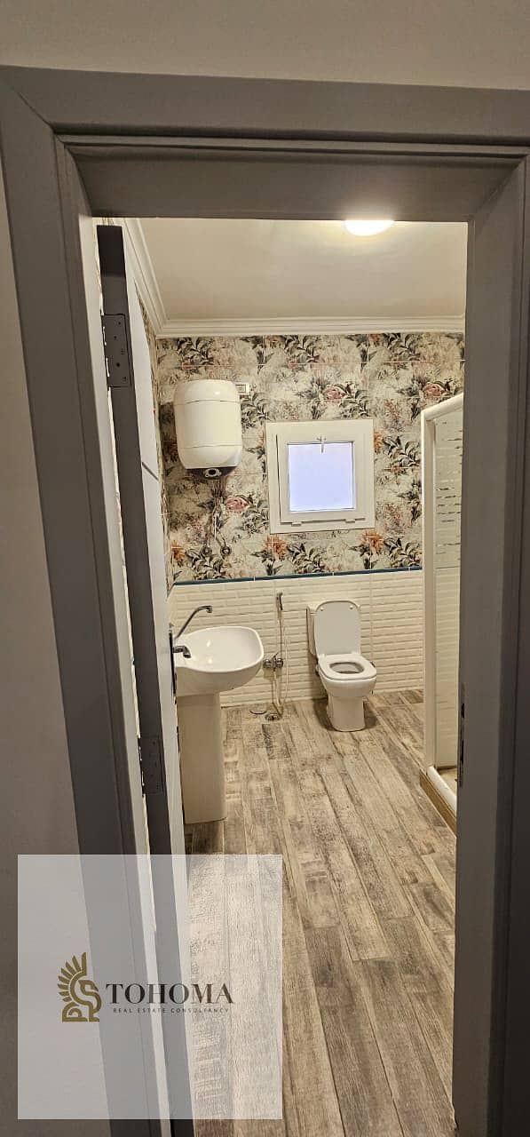 8 249dff55-edb5-47fc-95f0-18370bbec5b8. jpg