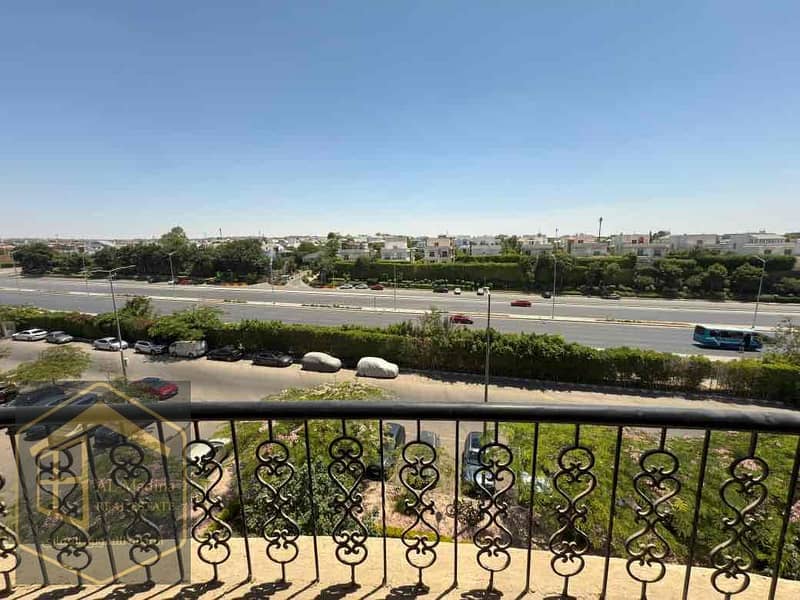 4 ff95cffb-42e5-492f-a7af-5c83f8e3558e. jpg