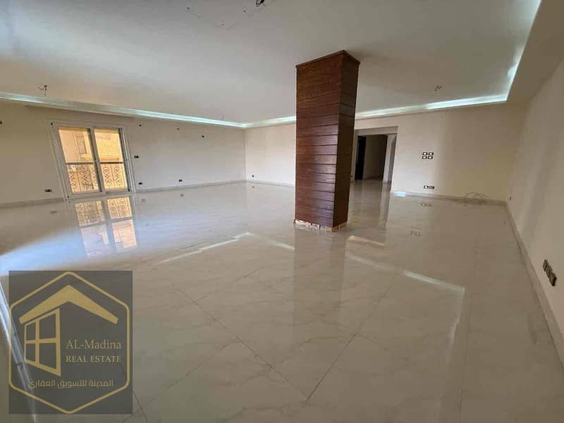 13 db4083fc-78e7-4a48-a709-90c5b7465a91. jpg