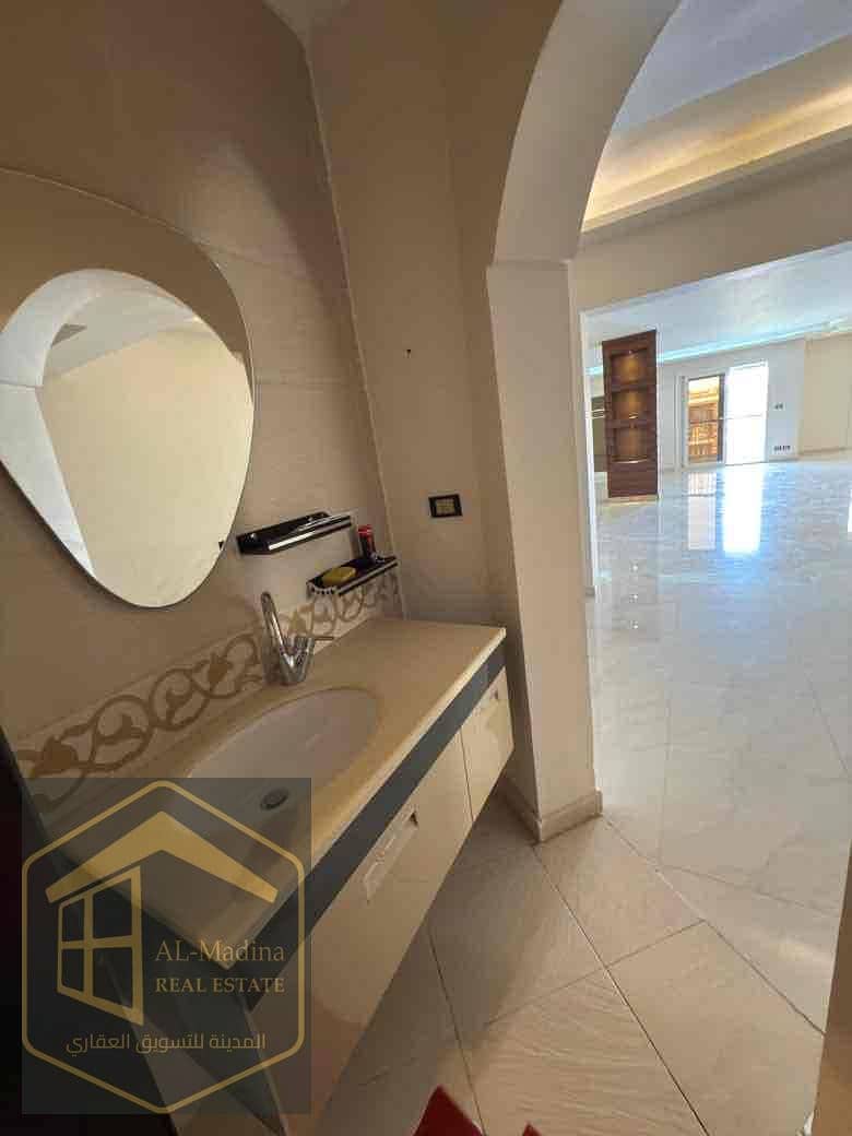 16 8124f9b0-4f7e-4aac-8363-e1727e55ab9f. jpg