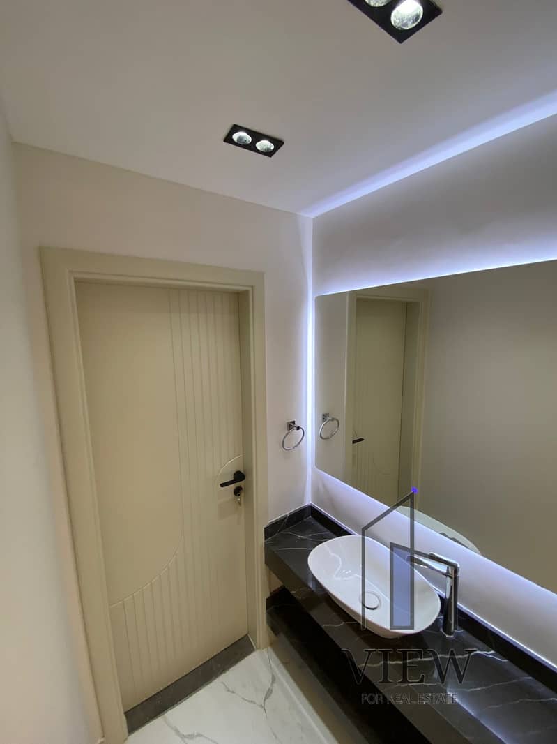 11 WhatsApp Image 2025-10-12 at 02.20. 00_e6578ed8. jpg