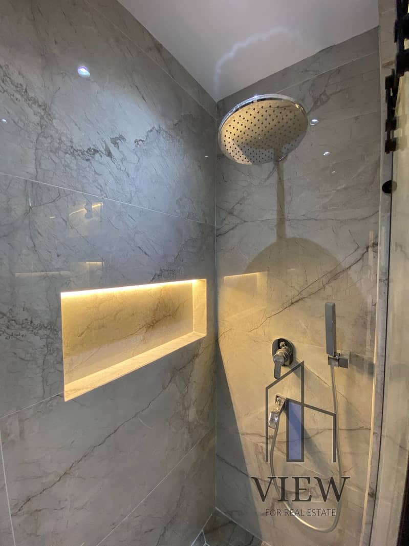 21 WhatsApp Image 2025-10-12 at 02.21. 28_0642e68a. jpg