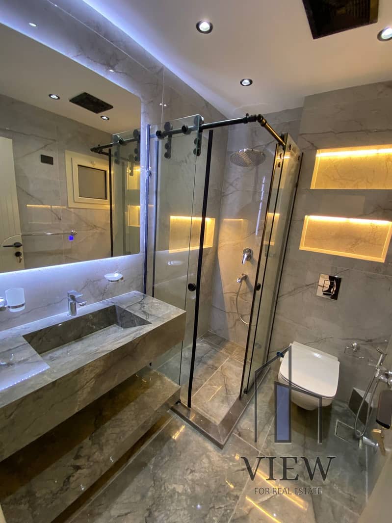 24 WhatsApp Image 2025-10-12 at 02.21. 29_463200a9. jpg