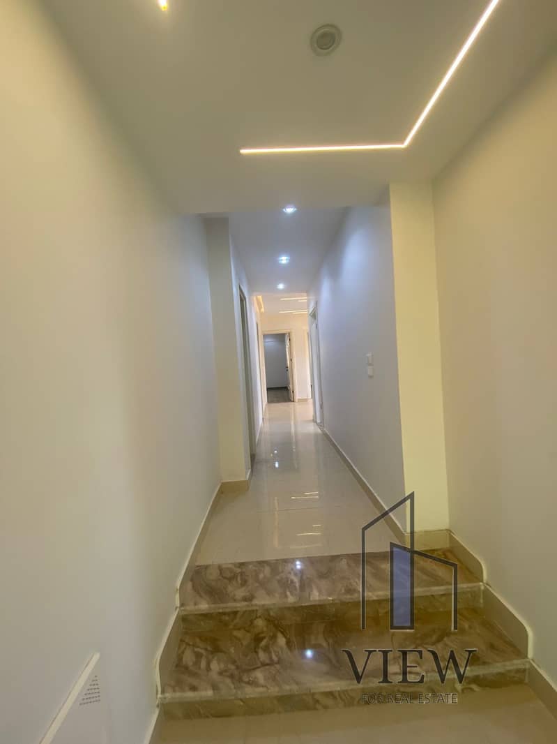 11 WhatsApp Image 2025-08-19 at 15.58. 02_93912cbe. jpg