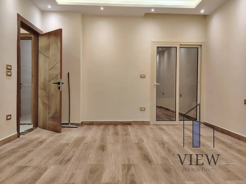 4 WhatsApp Image 2025-11-19 at 10.38. 09_8421caae. jpg