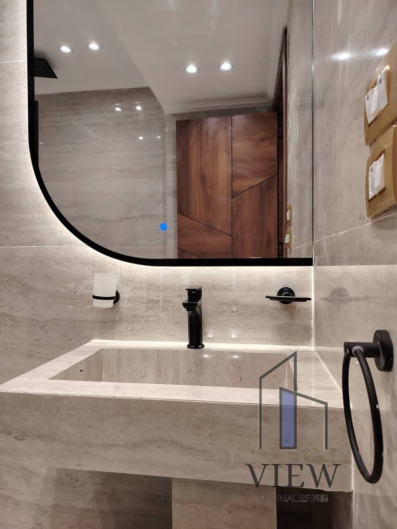 10 WhatsApp Image 2025-11-19 at 10.38. 12_abc278f1. jpg